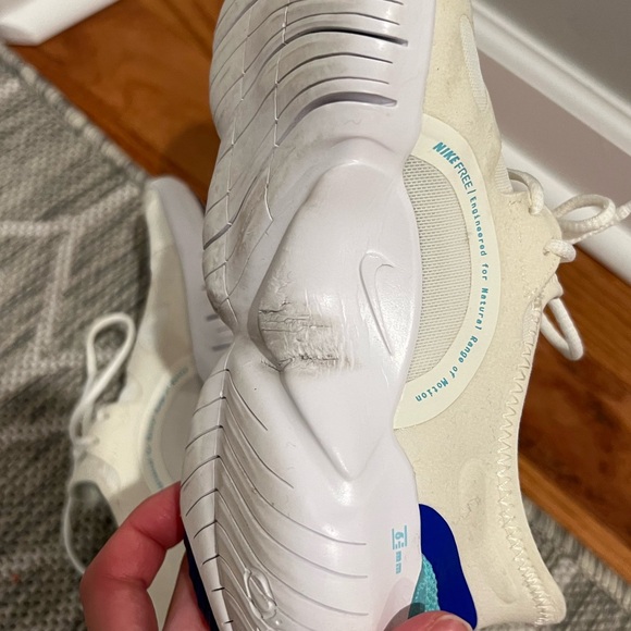 Nike Running Sneakers, Size 6 - Picture 10 of 13